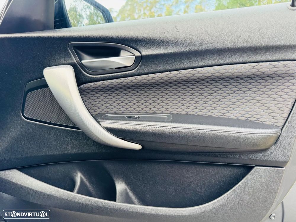BMW 118 d Pack M - 29