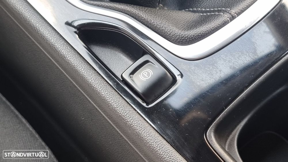 Opel Insignia Sports Tourer 1.6 CDTi Dynamic - 22