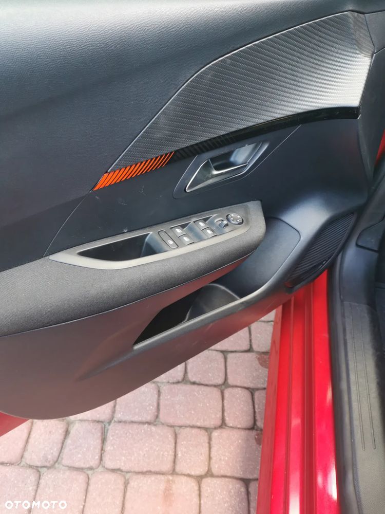 Peugeot 208 1.2 PureTech Allure S&S - 31