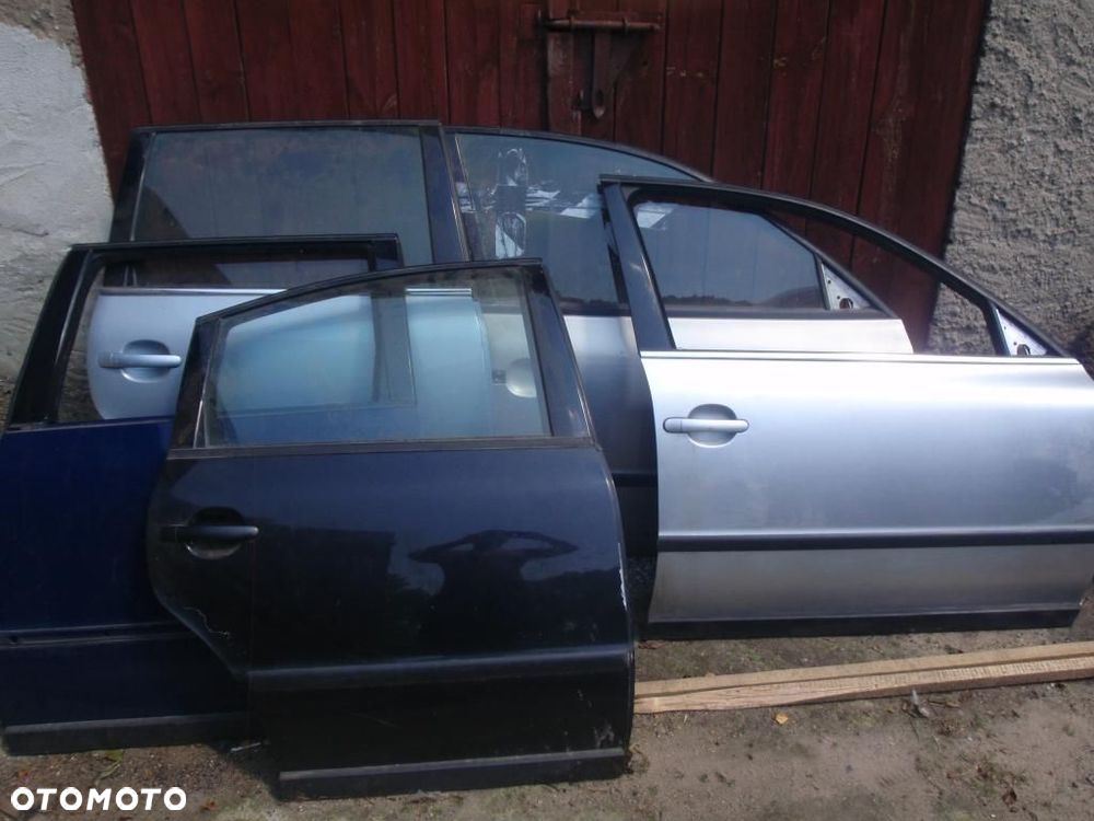 VW PASSAT B5 B5FL KOMPLETNE DRZWI RÓŻNE KOLORY - 1