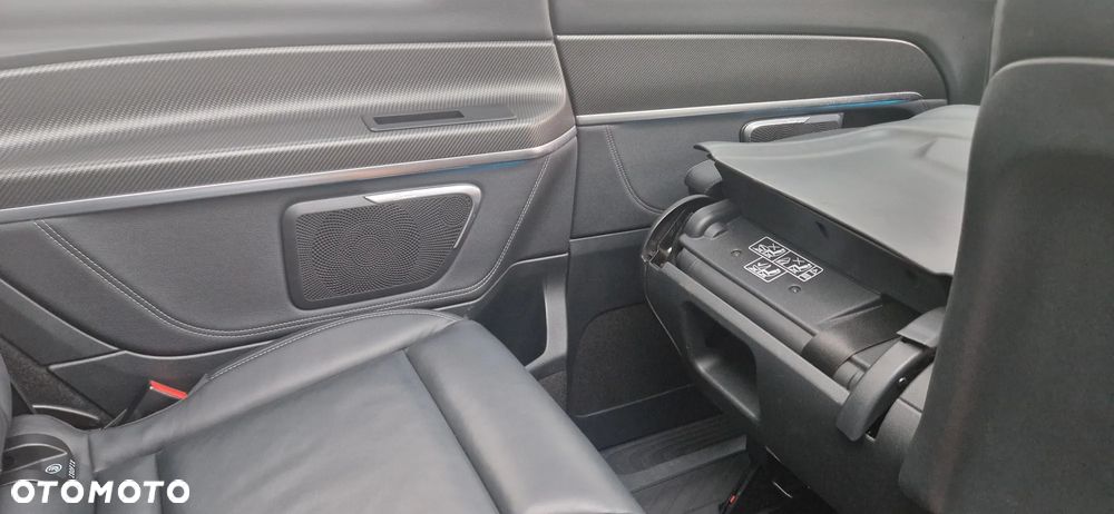 Mercedes-Benz Klasa V 300 d 4-Matic Exclusive 9G-Tronic (d³ugi) - 22