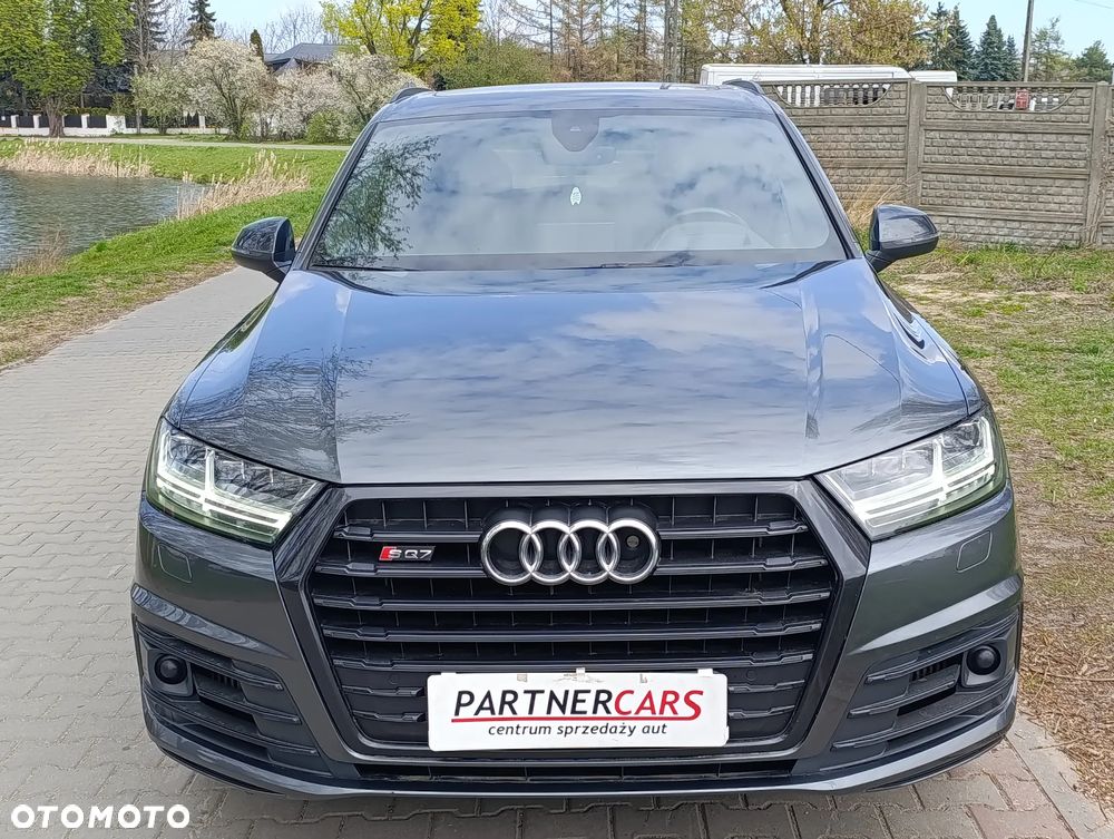 Audi SQ7 - 7