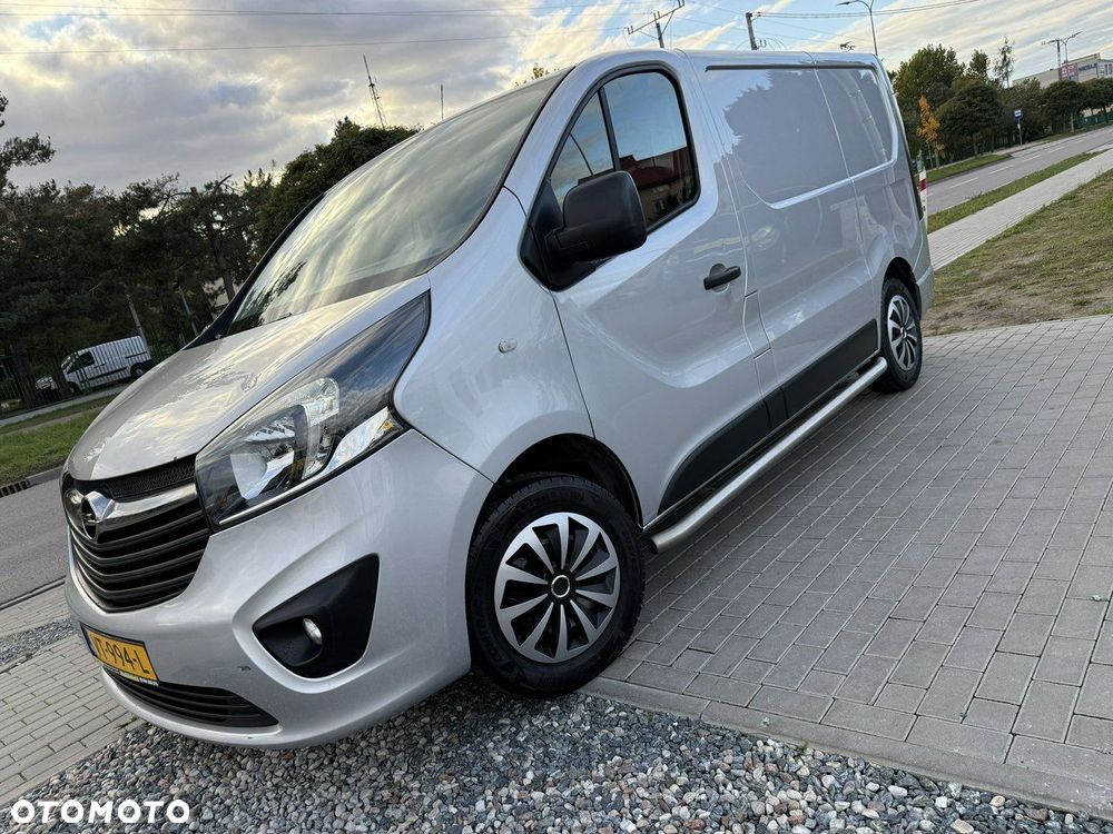 Opel Vivaro - 1