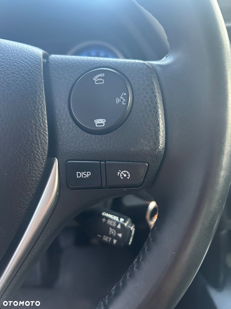 Toyota Auris - 22