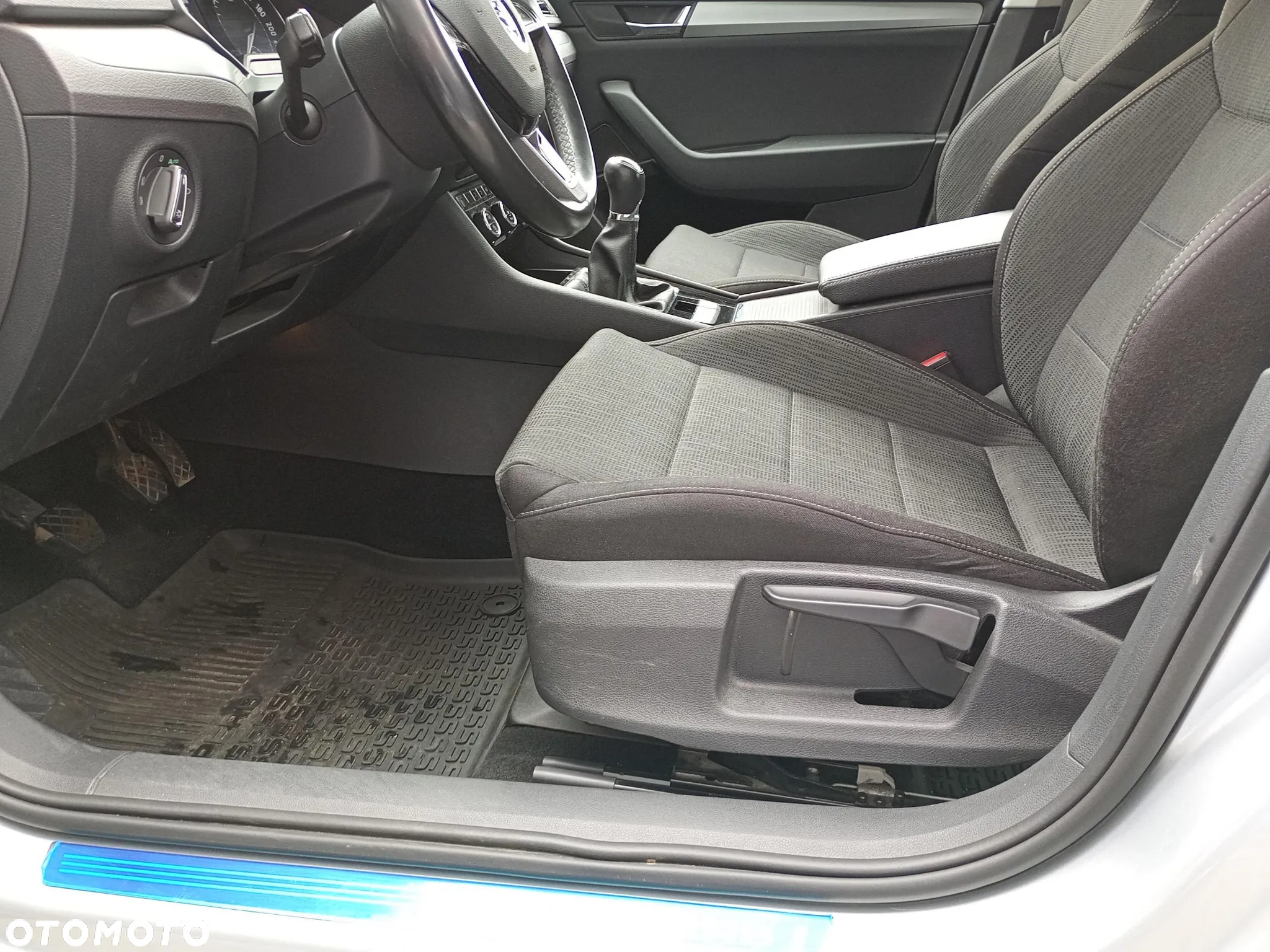 Skoda Superb 2.0 TDI Ambition - 7