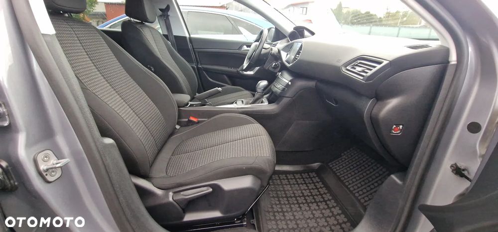 Peugeot 308 1.6 BlueHDi Active S&S - 32