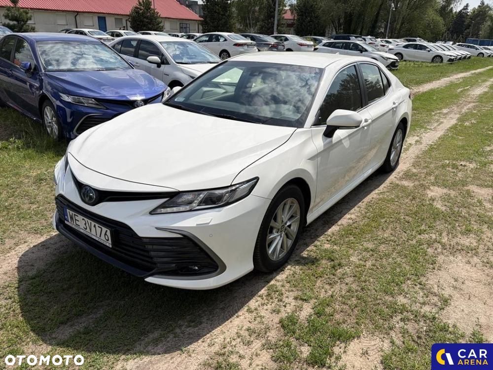 Toyota Camry - 1