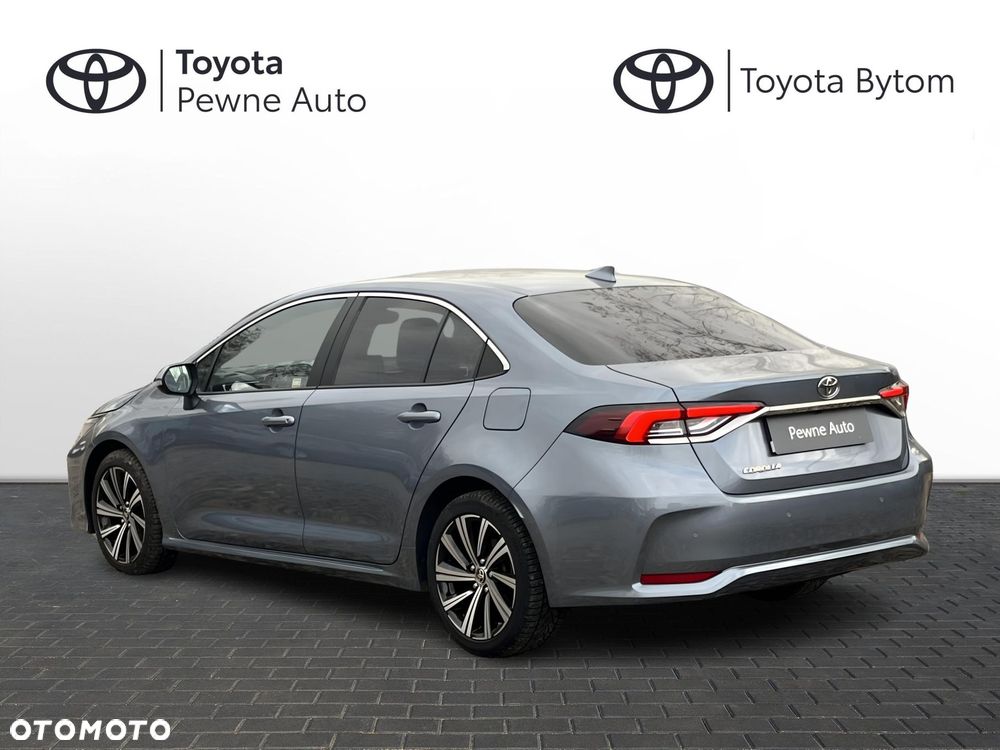 Toyota Corolla - 13