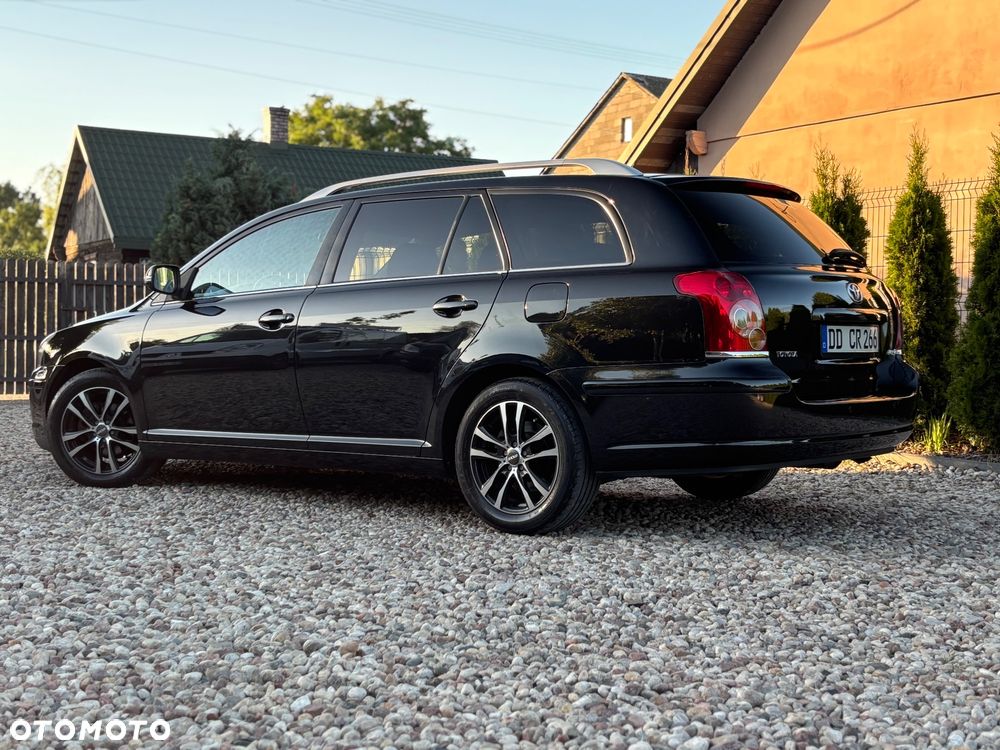 Toyota Avensis 1.8 VVT-i Sol - 8