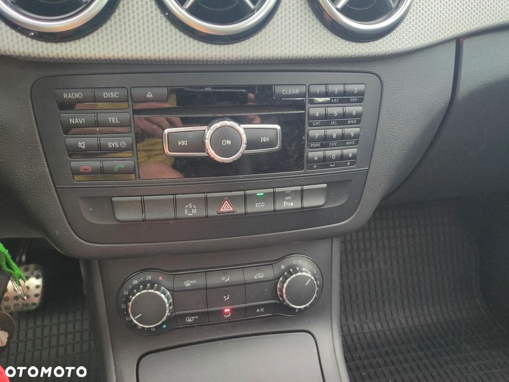 Mercedes-Benz Klasa B 200 7G-DCT UrbanStyle Edition - 16