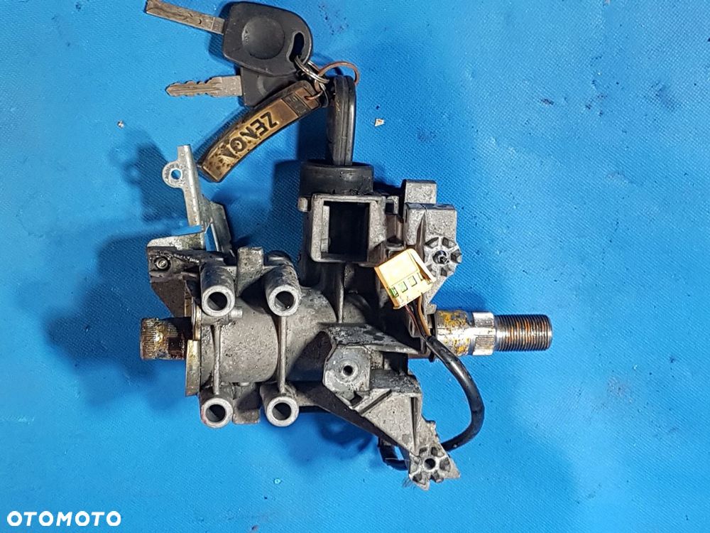 STACYJKA Z KLUCZYKIEM MAN TGA - 2