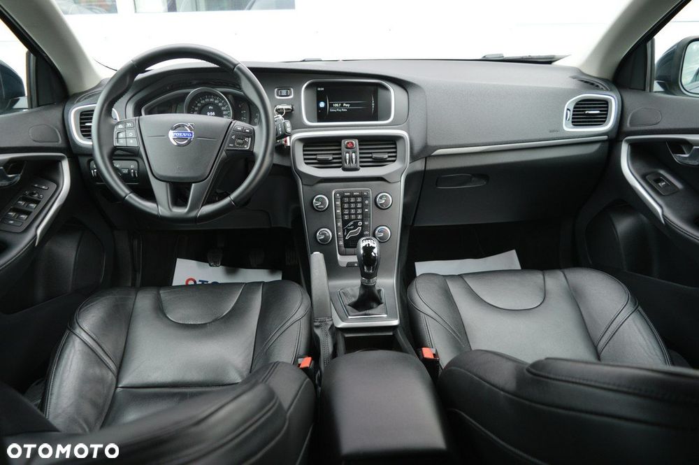 Volvo V40 D2 - 2