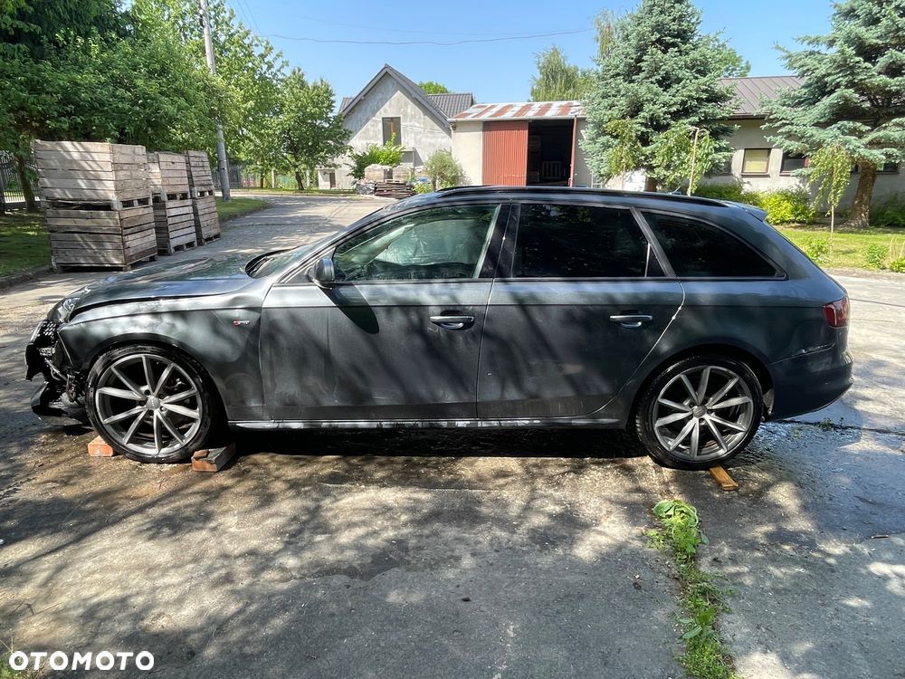 Audi A4 Avant 2.0 TDI DPF multitronic S line Sportpaket - 4