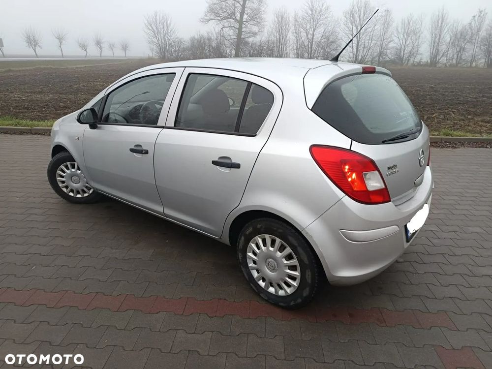 Opel Corsa - 10