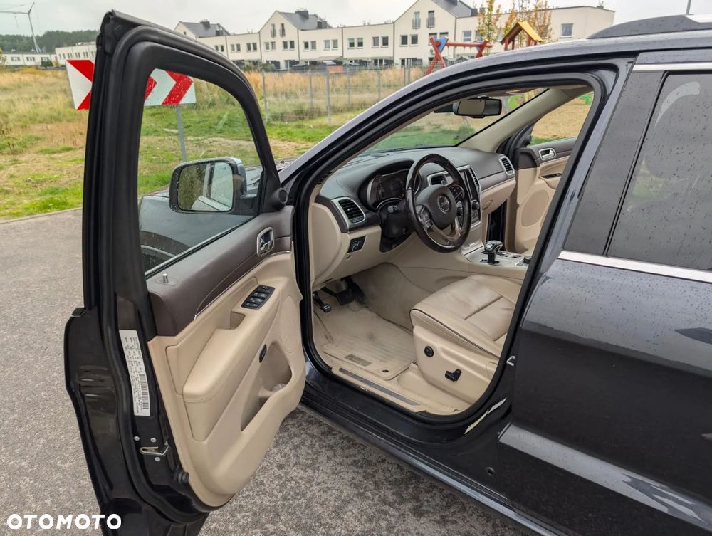Jeep Grand Cherokee 5.7 V8 HEMI Overland - 15