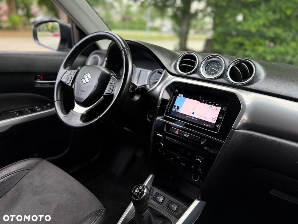 Suzuki Vitara 1.6 (4x4) Allgrip Comfort+ - 16