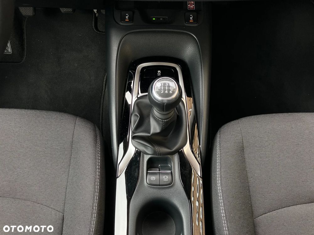 Toyota Corolla 1.5 Comfort - 32