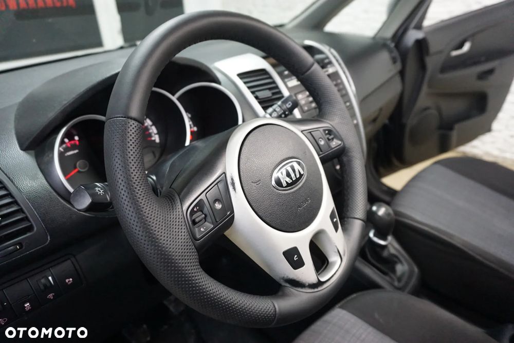 Kia Venga 1.4 CRDi 90 Spirit - 17