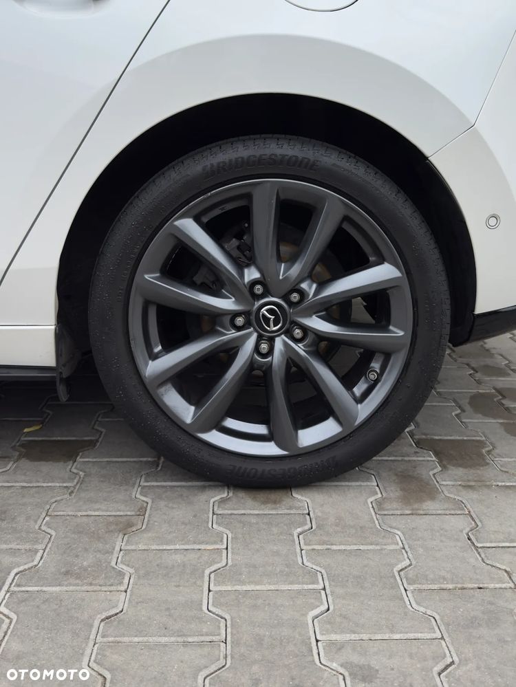 Mazda 3 - 9