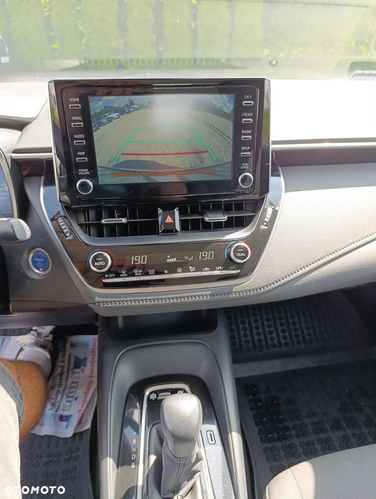 Toyota Corolla 1.8 Hybrid Comfort - 20