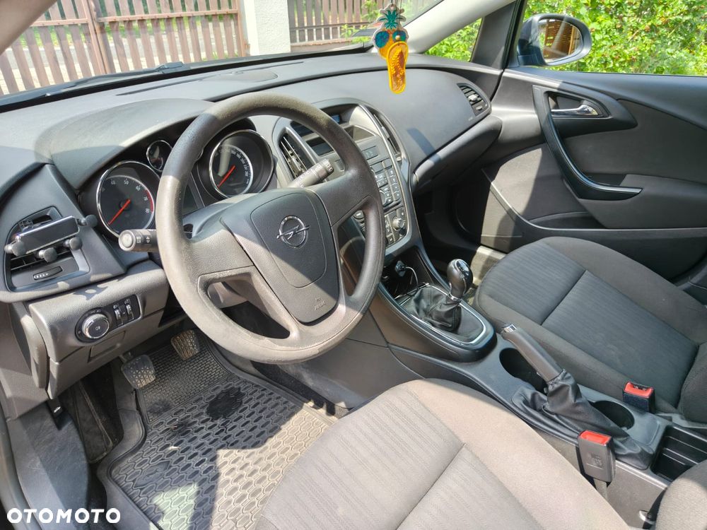 Opel Astra 1.4 Essentia - 11