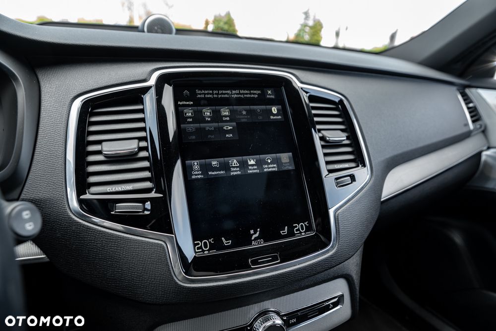 Volvo XC 90 - 32