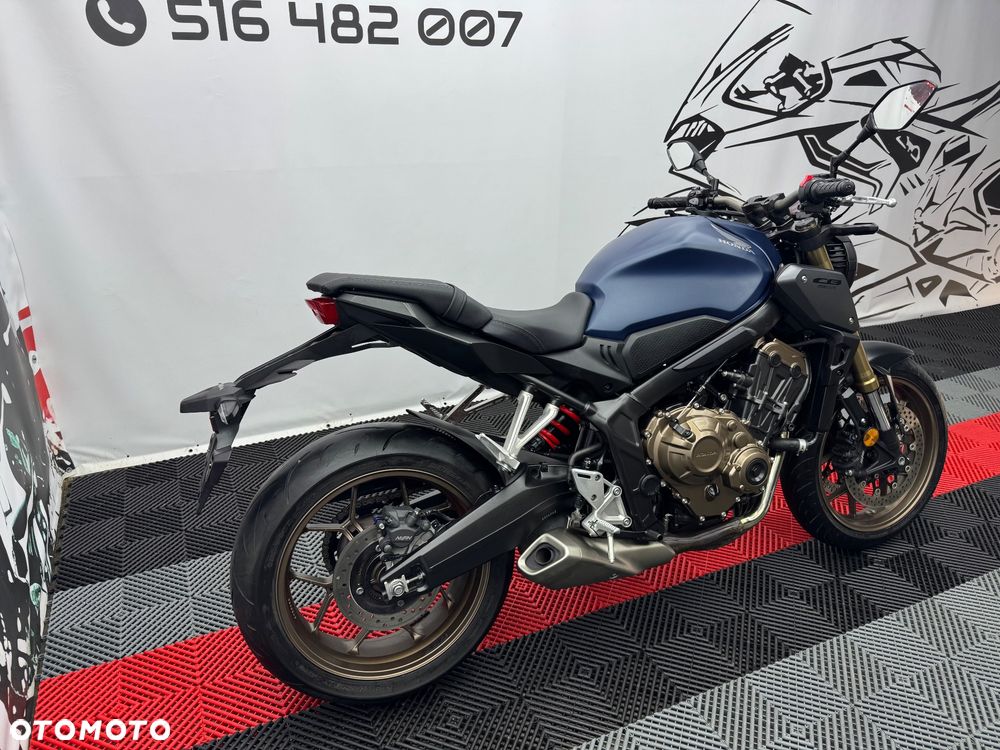Honda CB - 4