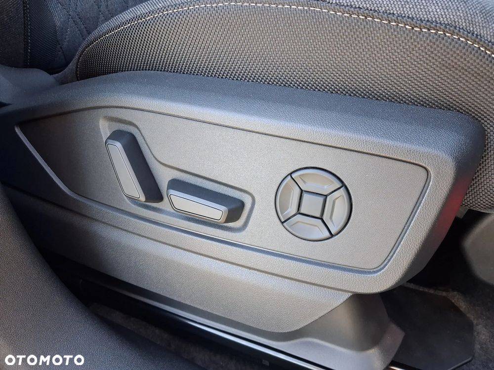 Audi Q5 40 TDI mHEV Quattro S Line S tronic - 23