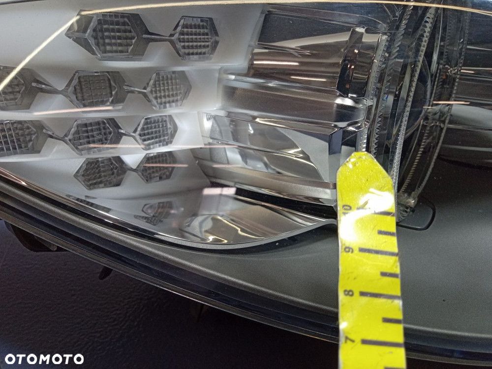 BMW 5 F10 F11  REFLEKTOR PRAWY XENON HELLA 1EL010131-52 EU - 9