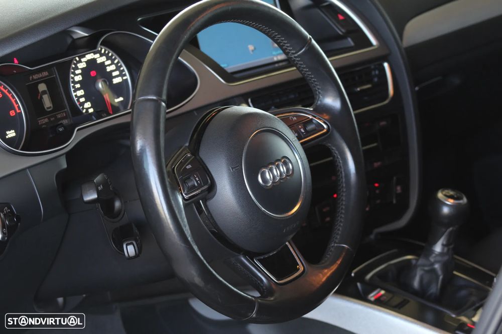 Audi A4 Avant 2.0 TDI DPF S line Sport Pack - 23