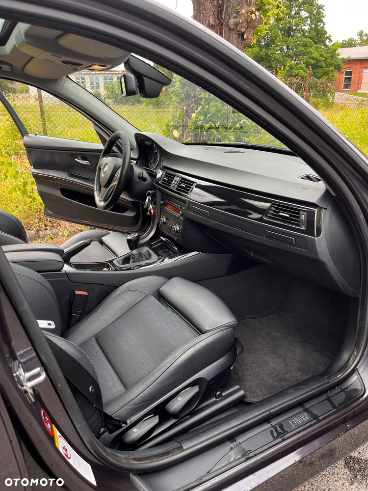 BMW Seria 3 - 12