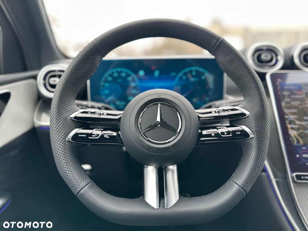 Mercedes-Benz GLC - 16