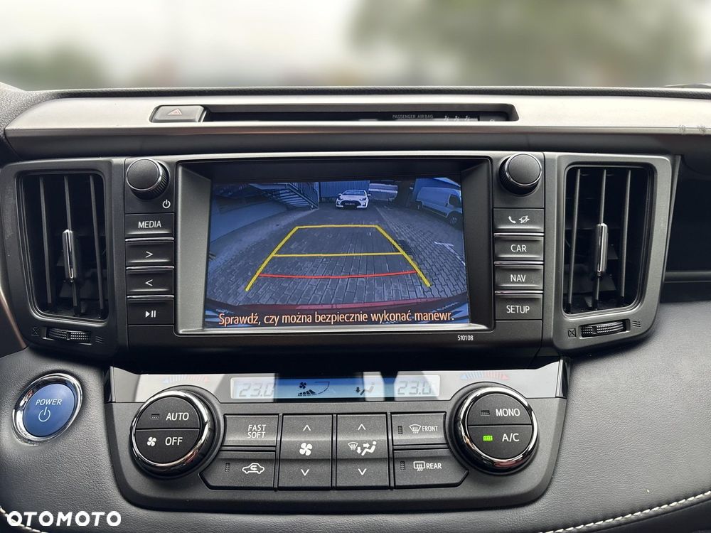 Toyota RAV4 Hybrid Premium 4x4 - 11