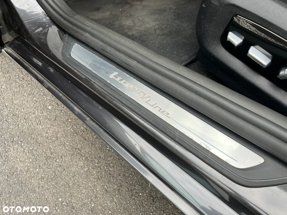 BMW Seria 5 520i Luxury Line - 32