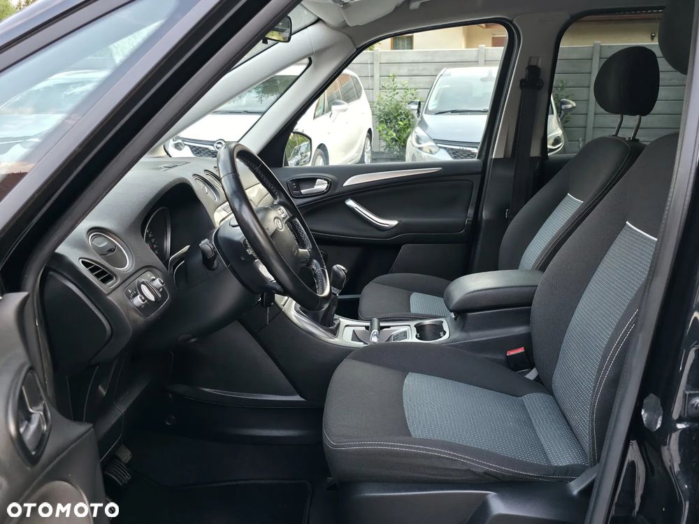 Ford Galaxy 2.0 Champions Edition - 11