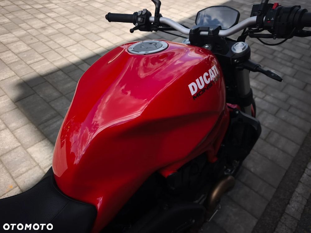 Ducati Monster - 26