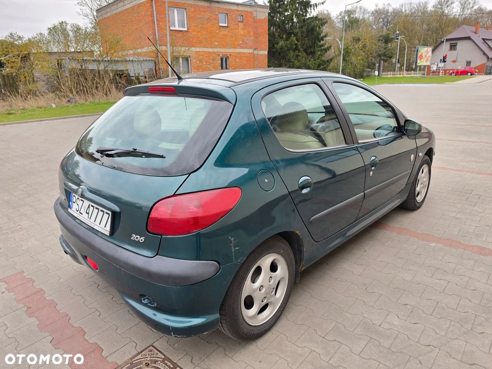 Peugeot 206 - 8