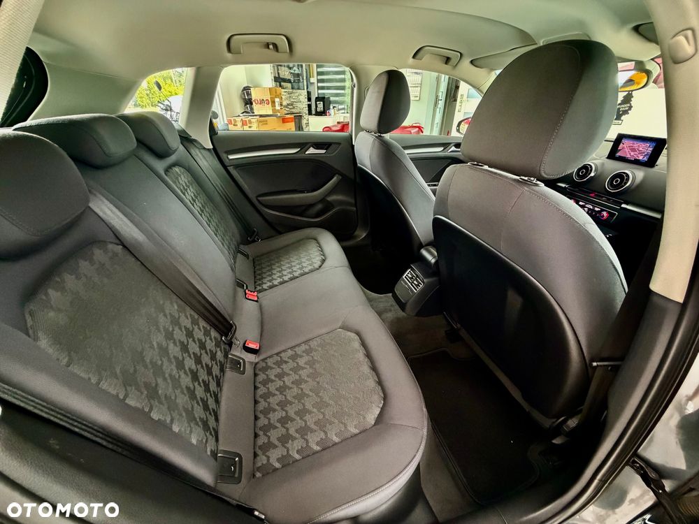 Audi A3 Sportback 1.6 TDI Ambition - 16