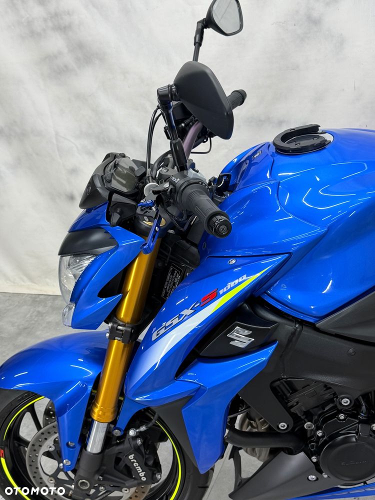 Suzuki GSX 1000 - 21