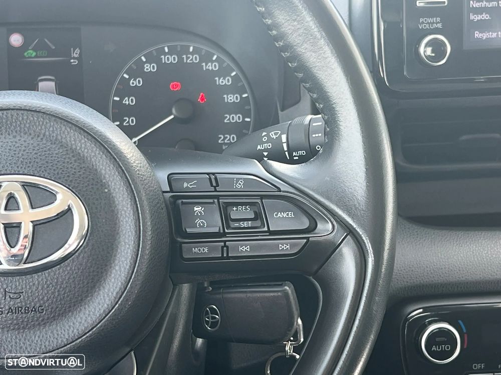 Toyota Yaris 1.5 HDF Comfort Plus - 19
