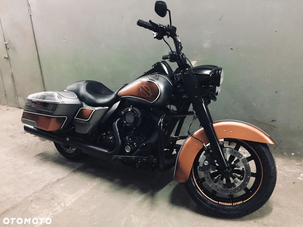 Harley-Davidson Touring Road King - 1