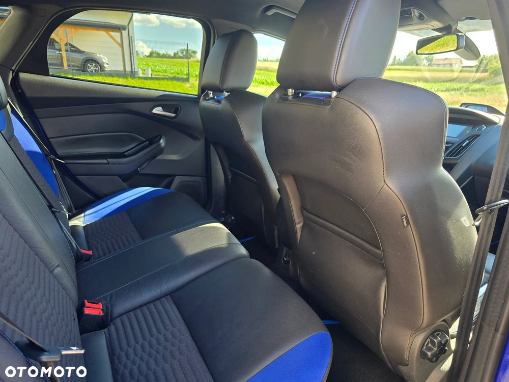 Ford Focus 2.0 EcoBoost ST - 26