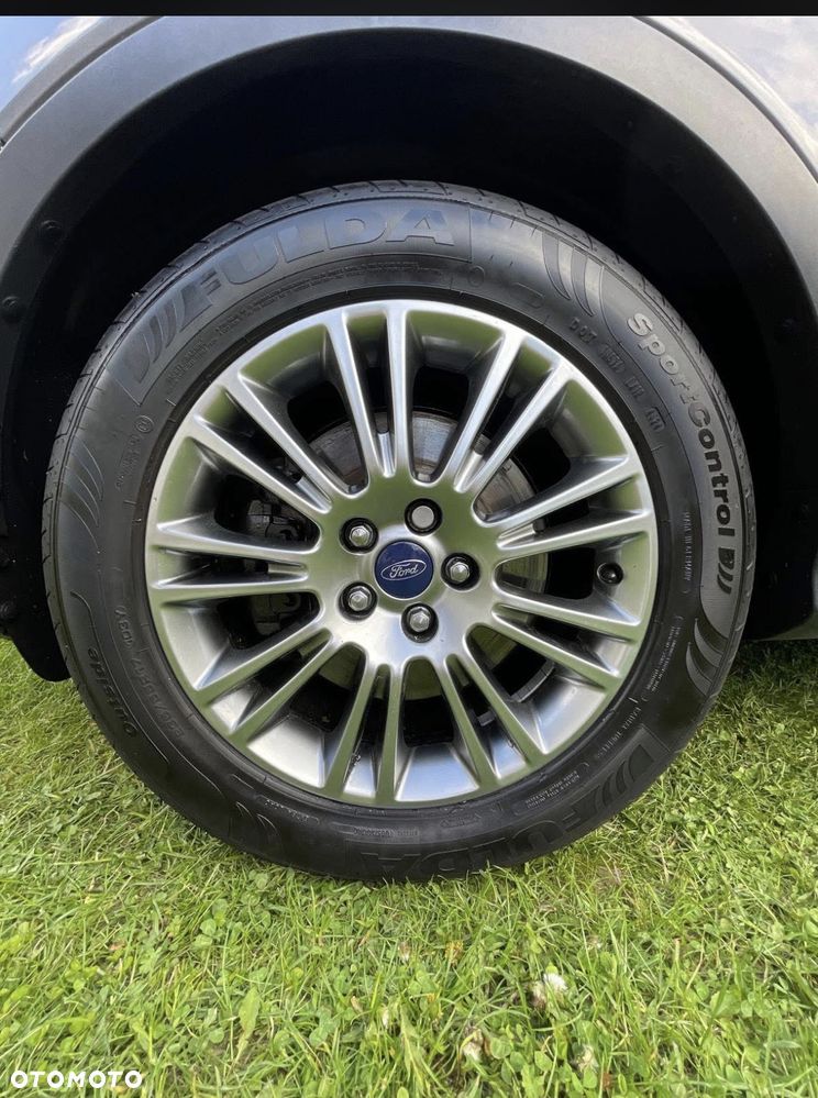 Ford Kuga 2.0 TDCi Titanium - 8