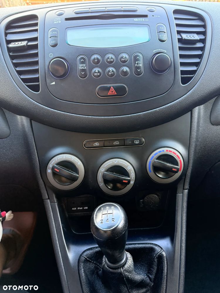 Hyundai i10 1.1 Base - 10