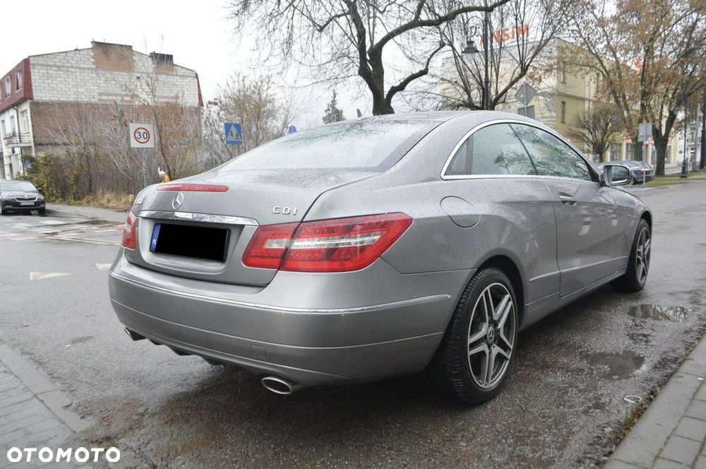 Mercedes-Benz Klasa E 350 CDI BlueEff - 5
