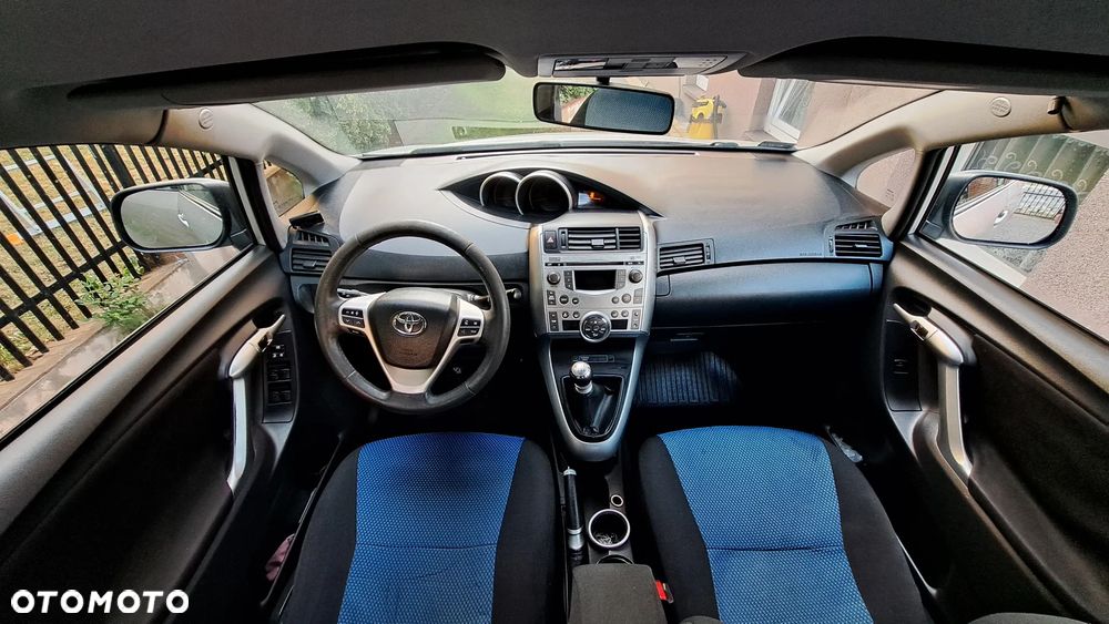 Toyota Verso 1.6 Sol EU5 - 12