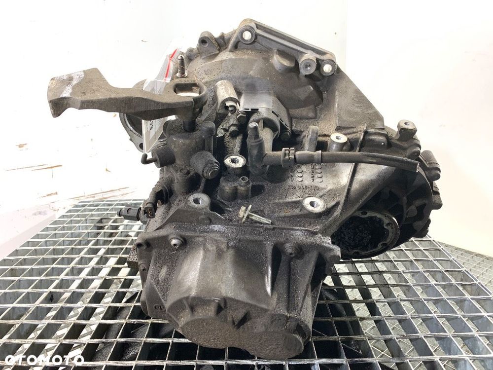 SKRZYNIA BIEGÓW  VW GOLF VII (5G1, BQ1, BE1, BE2) 2012 - 2022 1.4 TSI 92 kW [125 KM] benzyna 2014 - - 3