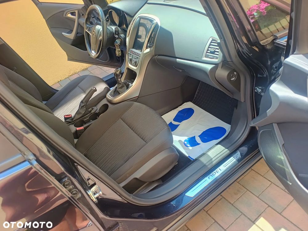Opel Astra 1.4 T Sport - 31
