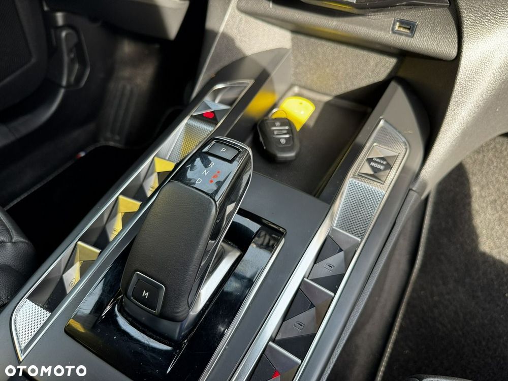 DS Automobiles DS 3 Crossback 1.2 PureTech So Chic - 15