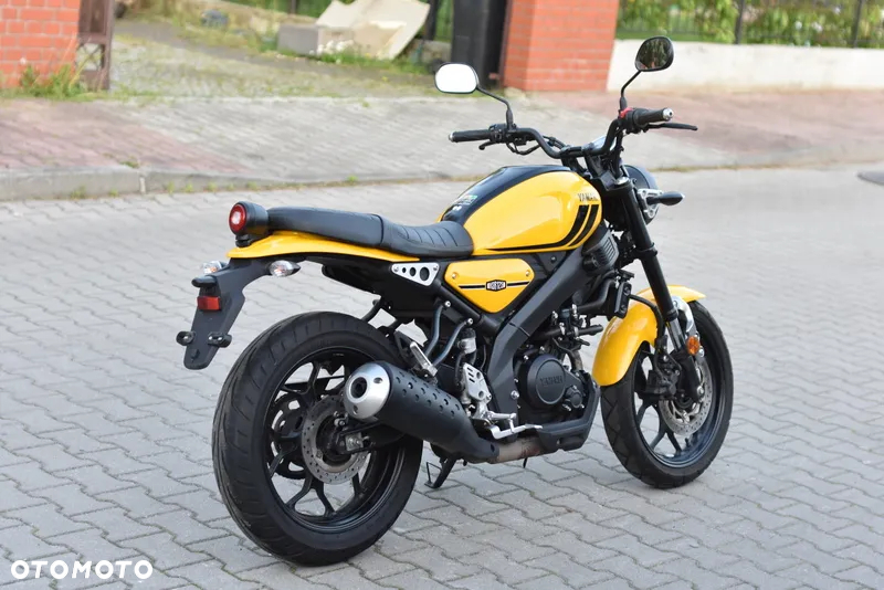 Yamaha XSR - 12